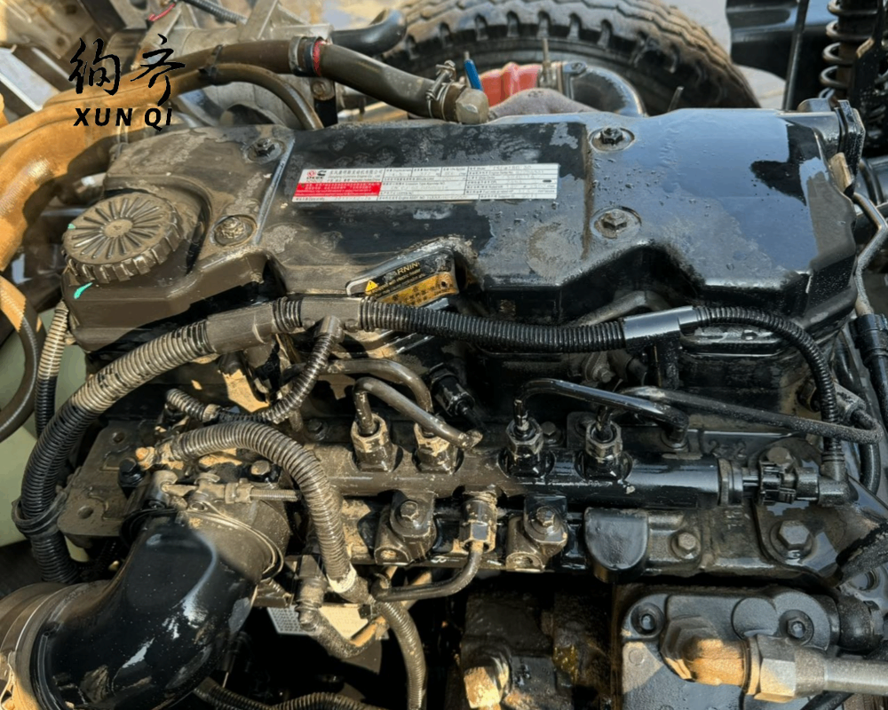 Dongfeng 4x2 Super Strong Sewage Suction Truck Cheap Price 10 cubic meters 180 horsepower Cummins engine