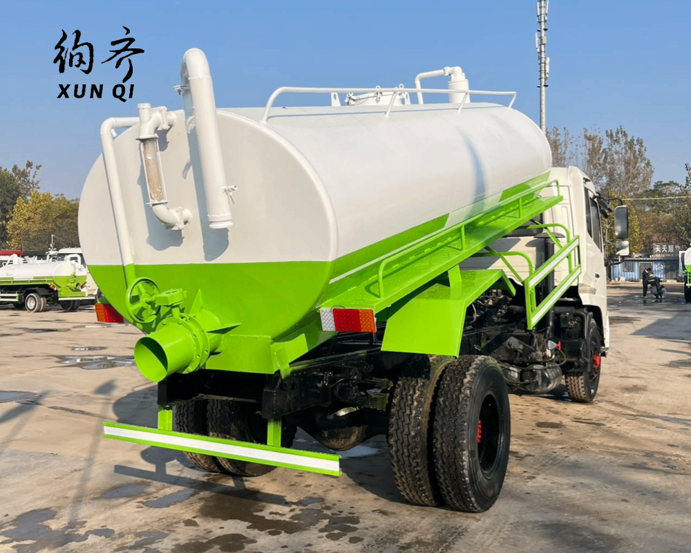 Dongfeng 4x2 Super Strong Sewage Suction Truck Cheap Price 10 cubic meters 180 horsepower Cummins engine