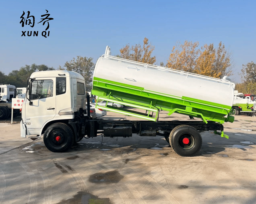 Dongfeng 4x2 Super Strong Sewage Suction Truck Cheap Price 10 cubic meters 180 horsepower Cummins engine