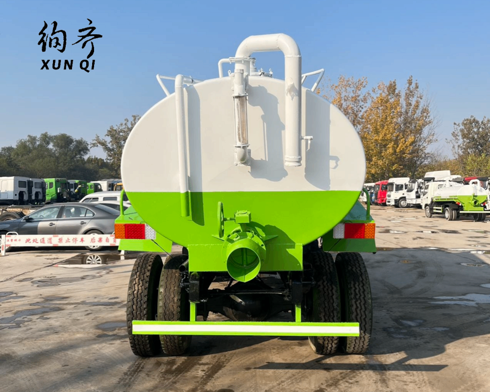 Dongfeng 4x2 Super Strong Sewage Suction Truck Cheap Price 10 cubic meters 180 horsepower Cummins engine