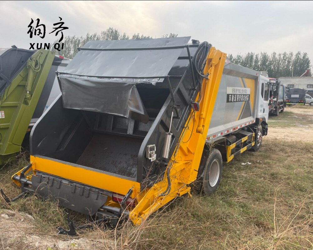 HOWO Garbage Truck chassis with compressor type from 10 to 18cbm, The hook type from 12 to 18cbm