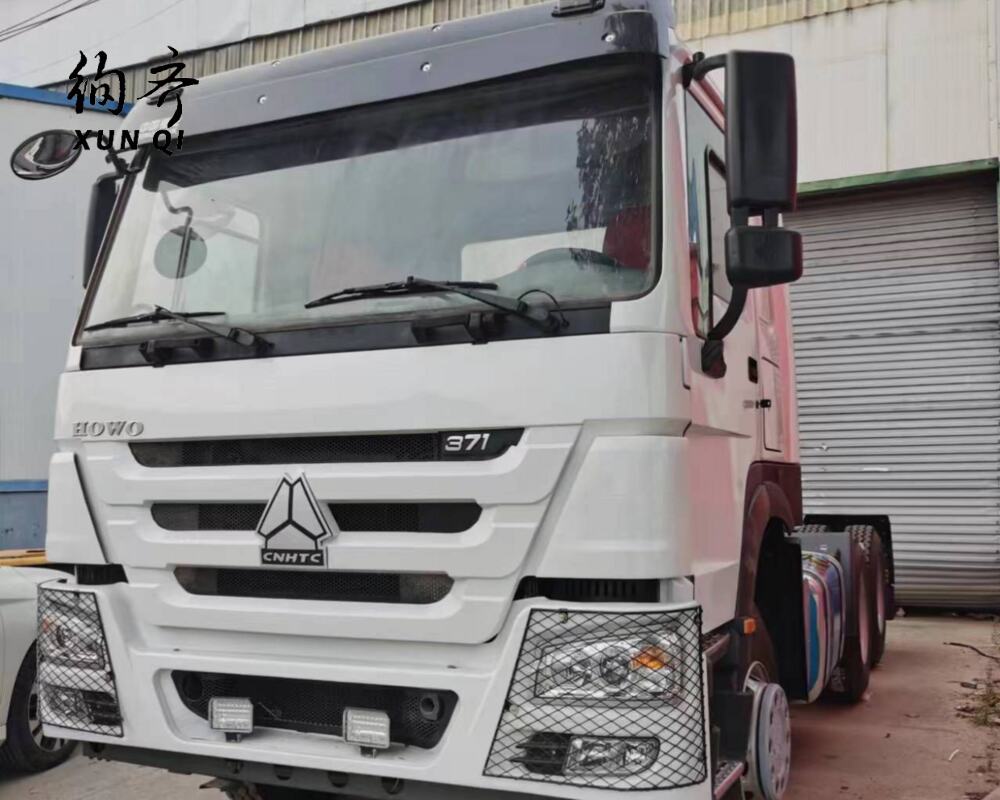Used Heavy Duty Diesel China Sinotruk All Wheel Drive Truck 6x4 Chassis (1)