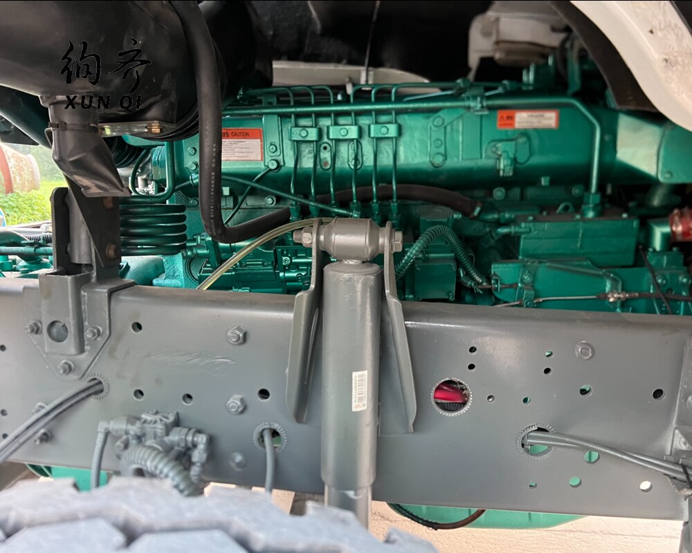 Factory direct sales low price Sinotruk used 6X4 Howo tractor 371hp Used Heavy Truck Euro 23 Diesel Chinese Supplier