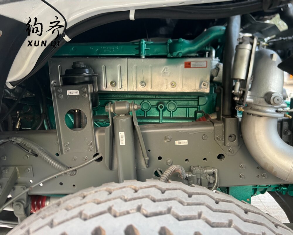 Factory direct sales low price Sinotruk used 6X4 Howo tractor 371hp Used Heavy Truck Euro 23 Diesel Chinese Supplier