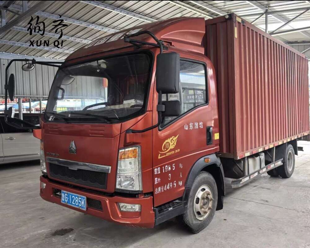 Low Priced used Howo 1-10 Ton Van Cargo Trucks LHDRHD Diesel 4L Manual Engine 4x2 for Africa