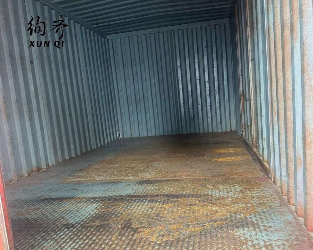 Low Priced used Howo 1-10 Ton Van Cargo Trucks LHDRHD Diesel 4L Manual Engine 4x2 for Africa