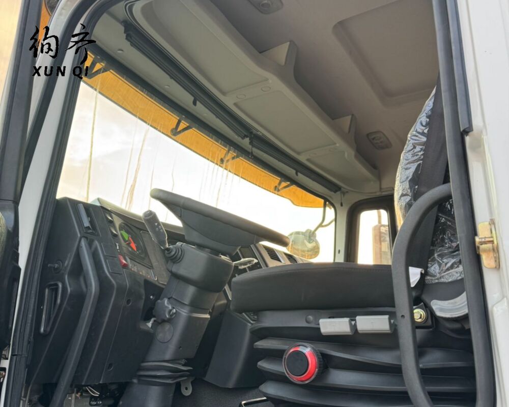 Shacman 8X4 380HP Tipper Truck Second Hand 20cbm 25cbm Shacman F3000 X3000 Heavy Used Dump Truck