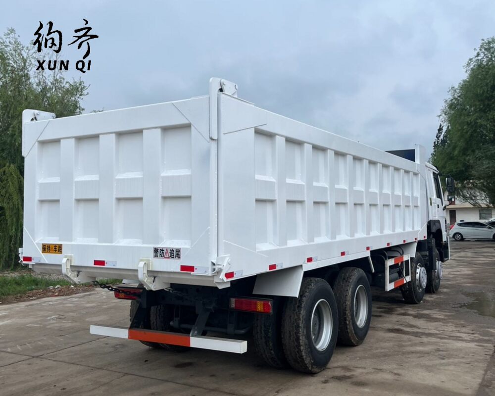 Sinotruk Second Hand 8X4 Howo Dump Truck Used Heavy Dump Truck Euro 2 Diesel Chinese Supplier