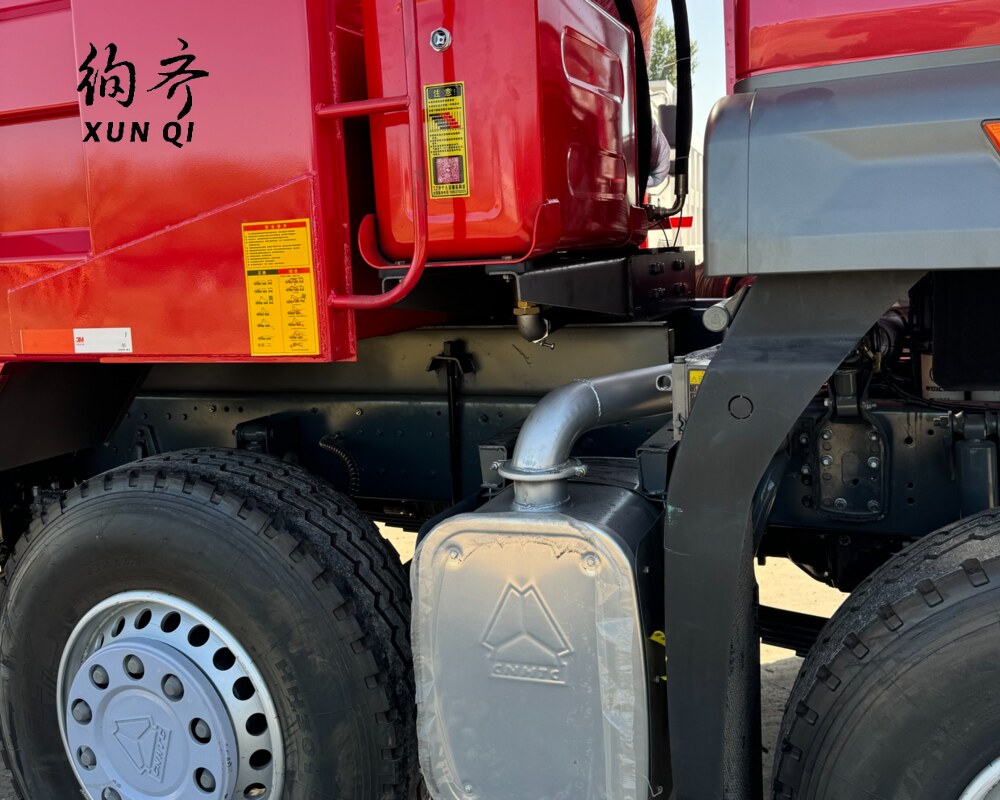 used refurbished Brand new 8x4 Drive Hohan Dump Truck with Weichai Engine Leftright Steering Euro 23 Emission for Heavy Diesel Fuel 45 tons 12 tyres