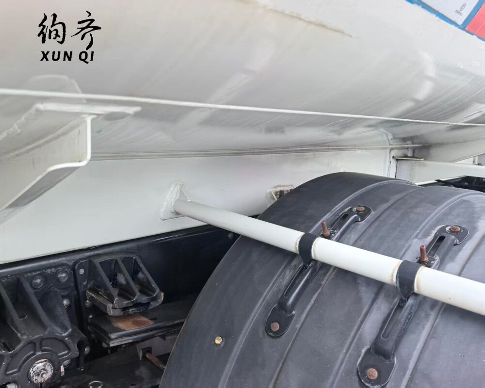 Used Dongfeng 6×2 245hp Water Tank Truck 20m³  Tianjin VR  15.5-ton 6-cylinder diesel engine