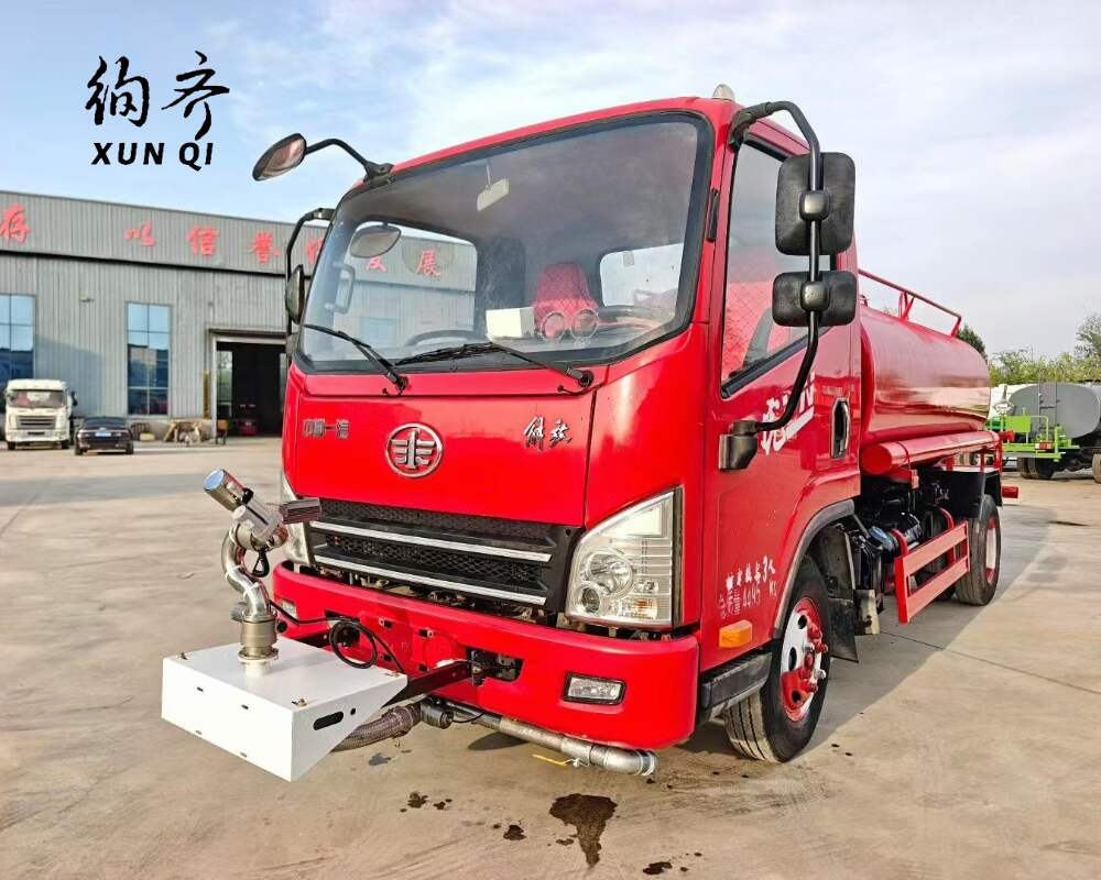 Used FAW 4×2 110 hp Water Tank Truck Euro V 4-ton 4–5 cubic 4-cylinder diesel engine