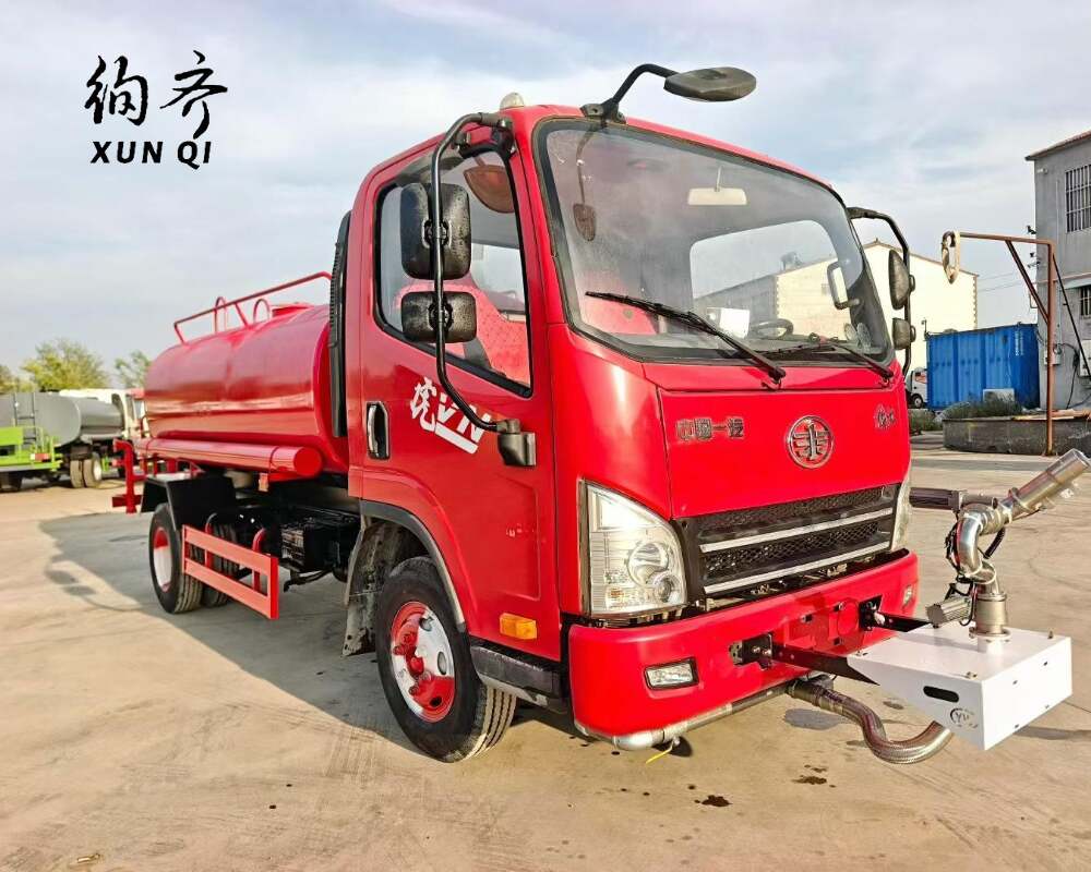 Used FAW 4×2 110 hp Water Tank Truck Euro V 4-ton 4–5 cubic 4-cylinder diesel engine
