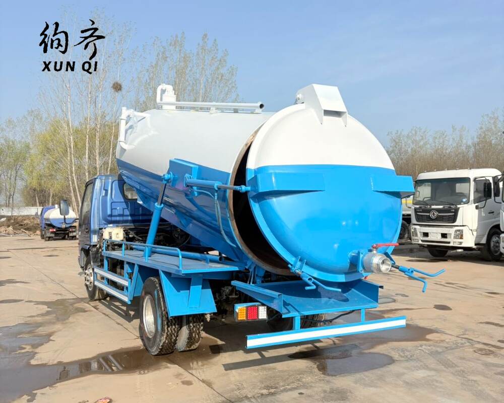 Used JAC 4×2 120-160 HP Fecal Suction Truck 4.5-ton 5 m³ 4-Cylinder Diesel Engine