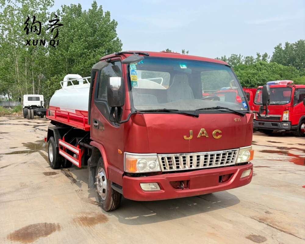 Used JAC Junling 4×2 160 hp Vacuum Truck Yuchai engine Euro VI emission standard