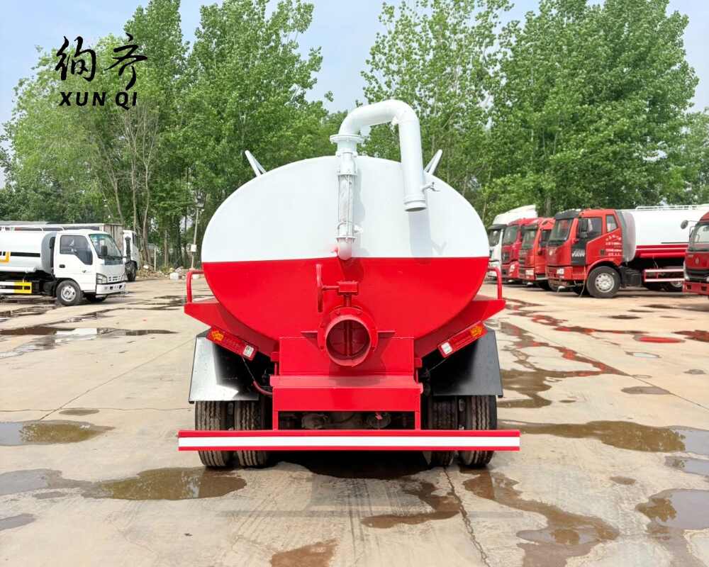 Used JAC Junling 4×2 160 hp Vacuum Truck Yuchai engine Euro VI emission standard