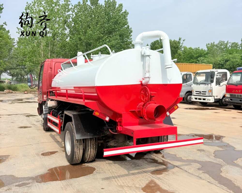 Used JAC Junling 4×2 160 hp Vacuum Truck Yuchai engine Euro VI emission standard