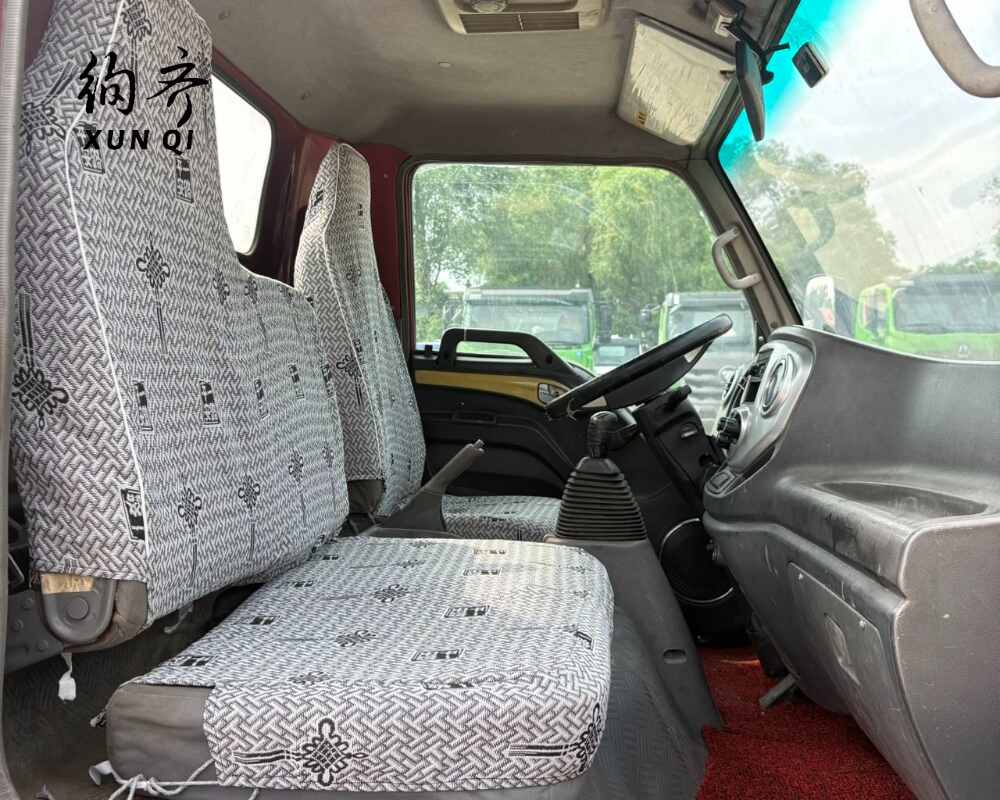 Used JAC Junling 4×2 160 hp Vacuum Truck Yuchai engine Euro VI emission standard