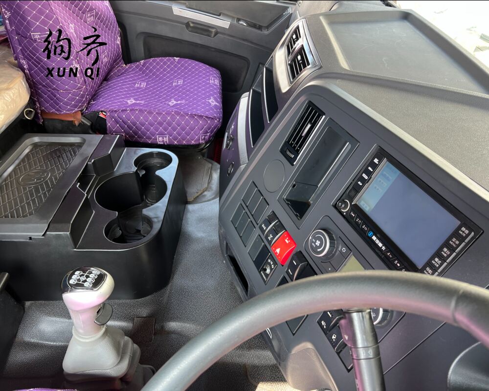 Used Shacman 6×4 430hp Tractor Head Weichai X3000 Series Inline-6 ​​Engine EU Stage IIEmissions Standards